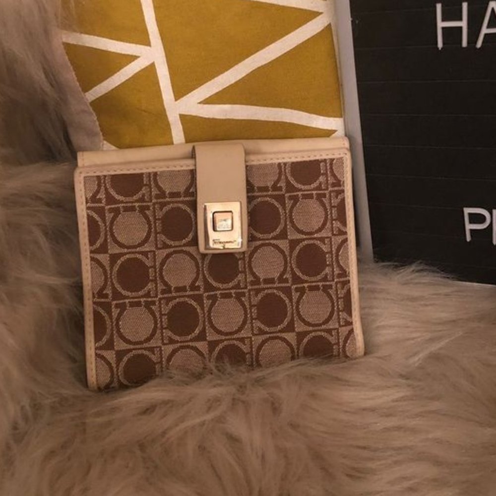 Ferragamo wallet